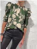 Womens Loose-fit Blouse With A Large Floral Print V-neck And Batwing Sleeves
