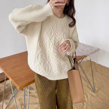 Thickened Relaxed-fit Cable-knit Crew-neck Sweater That Flatters Your