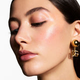 Dolce & Gabbana Glazelighter Glowpalescent Highlighter