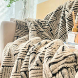 Luxury Faux Rabbit Fur Flannel Throw Blanket | 3CARATS