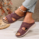 Summer Lightweight Wedges Slippers Women Metal Decor Plus Size 36-43 Beach Sandals Woman Comfortable Printed Platform Sandles