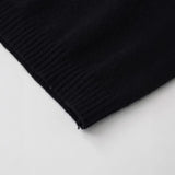 Fashion Casual Short-sleeve Knit Top With Black Short Sleeve Knit Top Gold Button Detail Round Neck Slim Fit Casual Sweater GRQ4