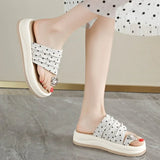 2026Women Beach Slippers New Summer Open Toe Sandals Non Slip Casual Outdoor Flip-flops High Platform Footwear