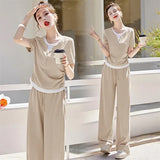 Knitted two-piece casual suit is loose and comfortable