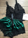 Sleepwear Womens Sexy Pajamas Set Lace Nachtkleding Lingerie Sleeveless V-Neck Tops and Shorts Sets Nightwear Loungewear