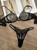 Toucheart Erotic Lingerie Panty 2PCS Thin Model See-through Lace Big Breasts Appear Smaller and Prevent Sagging Delicate Bra Set