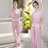 Knitted two-piece casual suit is loose and comfortable