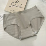 Pure cotton seamless underwear for girls mid-waist sweat-absorbent, breathable and anti-bacterial cotton crotch sports briefs