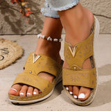 Summer Lightweight Wedges Slippers Women Metal Decor Plus Size 36-43 Beach Sandals Woman Comfortable Printed Platform Sandles