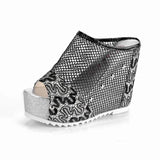 Summer Women Shoes Retro Ethnic High Heels Platform Embroidery slippers Wedge Beach Flip Flops Women Flowers Slides