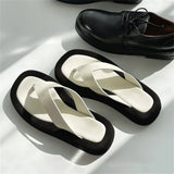 2026 New Arrivals Summer Fashion Black Flip Flops Flat Sandals Women Leisure White Slides Shoes Comfy Walking Beach Footwear