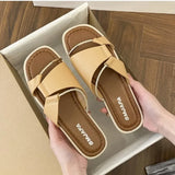 Summer 2026 Fashionable Minimalist Korean Style Beach Shoes Universal Flat Bottom Toe Post Thong Slippers Leisure Rubber Sole