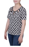 Ny Collection Plus Size Short Sleeve with Ring Details Top, 2X - Circles and Diamonds
