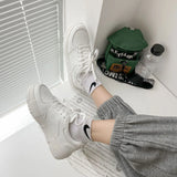 2022 Fashion Spring New Designer Hot Sale White Shoes Female Platform Sneakers Women Tenis Feminino Casual Female Shoes Woman