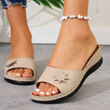 Lightweight Wedges Slippers Women 2025 Summer Flower Decor Thick Sole Sandals Woman Plus Size 36-43 Platform Beach Flip Flops