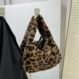 Stylish Leopard Pattern Tote Bag Soft Plush Handbag Underarm Shoulder Bag Women'S Casual Armpit Bag Lipstick Key Bag Trendy