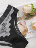 Women's sexy embroidered flower triangle underwear with seamless inner lining antibacterial easy to wash and dry underwear Z412