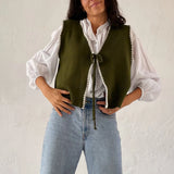 Women's Knit Waistcoat Contrast Color Trim Lacing Closure V-Neck Sleeveless Knit Sweater Vest Cardigan Outerwear