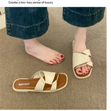 Summer 2026 Fashionable Minimalist Korean Style Beach Shoes Universal Flat Bottom Toe Post Thong Slippers Leisure Rubber Sole