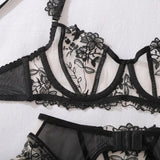 Toucheart Erotic Lingerie Fashion New Floral Embroidered See-through Mesh Body-shaping Women Sexy Underwear Three-piece Hot Set