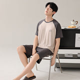 Lai Sai Er Tian Xue Si Men's Pajamas