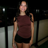 Women's Slim-fit Solid-color Sleeveless Top With A Twist Detail