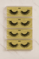 Golden Whisper – E62 Elegant Strip Lash