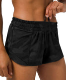 LULULEMON Hotty Hot Short Low-Rise 4" Long (Color 002