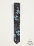Bar III Mens Carter Skinny Floral Tie