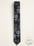 Bar III Mens Carter Skinny Floral Tie